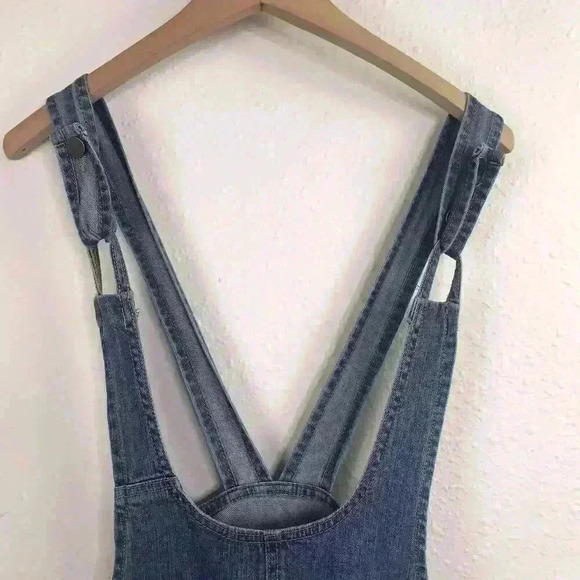 Hot Topic Women's Denim Overall Skirt Size Medium Raw Hemline Distressed - Picture 4 of 9